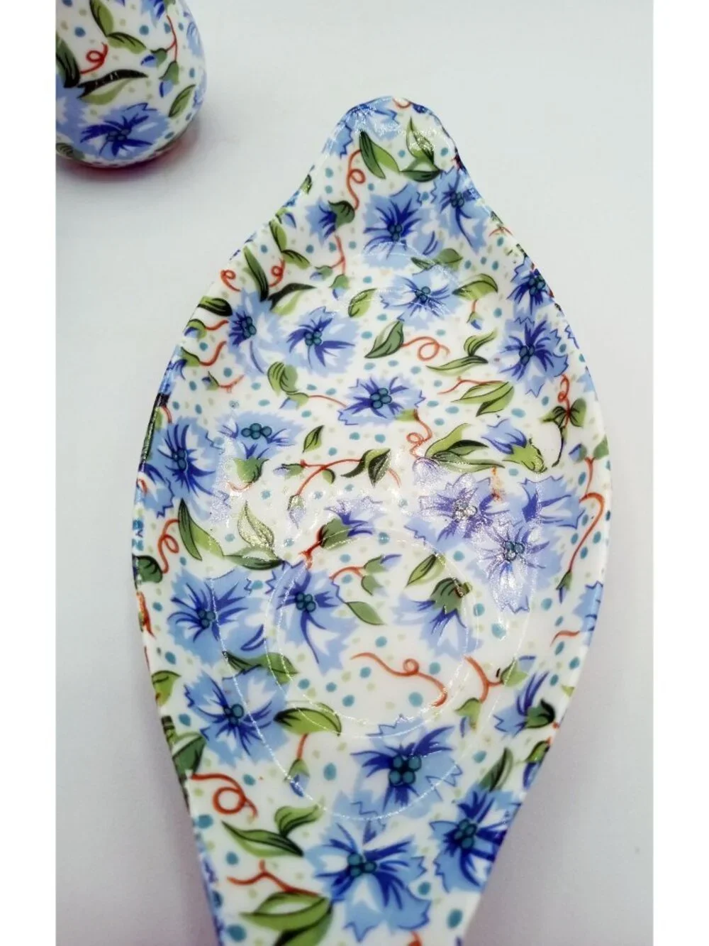 Ainsley Two's Company Salt Pepper Shakers Tray Blue Floral Ceramic Set